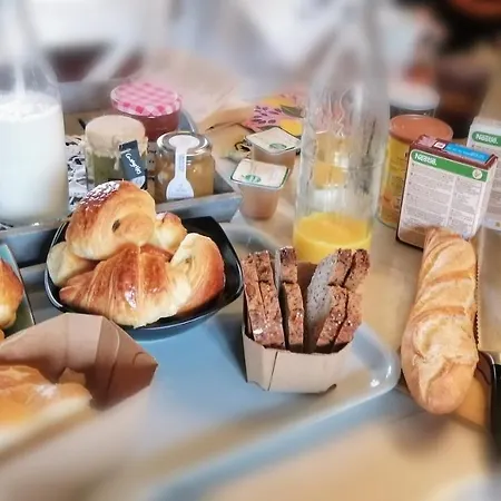 Проживание в семье D'hotes 1 Sarge Les Le Mans